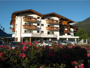 Hotel Flora Alpina Campitello Die Fassa